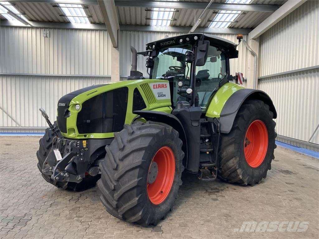 CLAAS Axion 920 Трактори