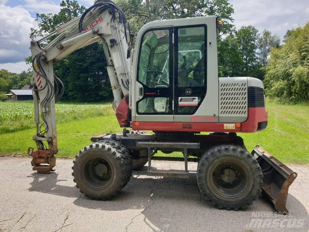 Takeuchi TB175W Колісні екскаватори