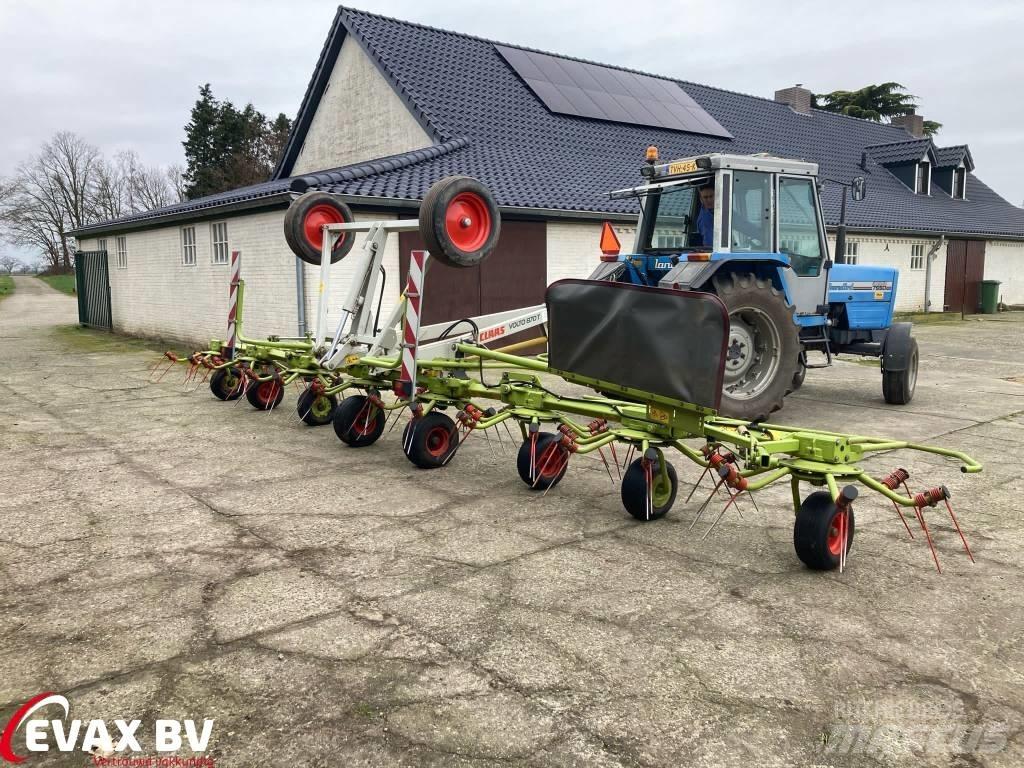CLAAS Volto 870 T Граблі і сінозворушувачі
