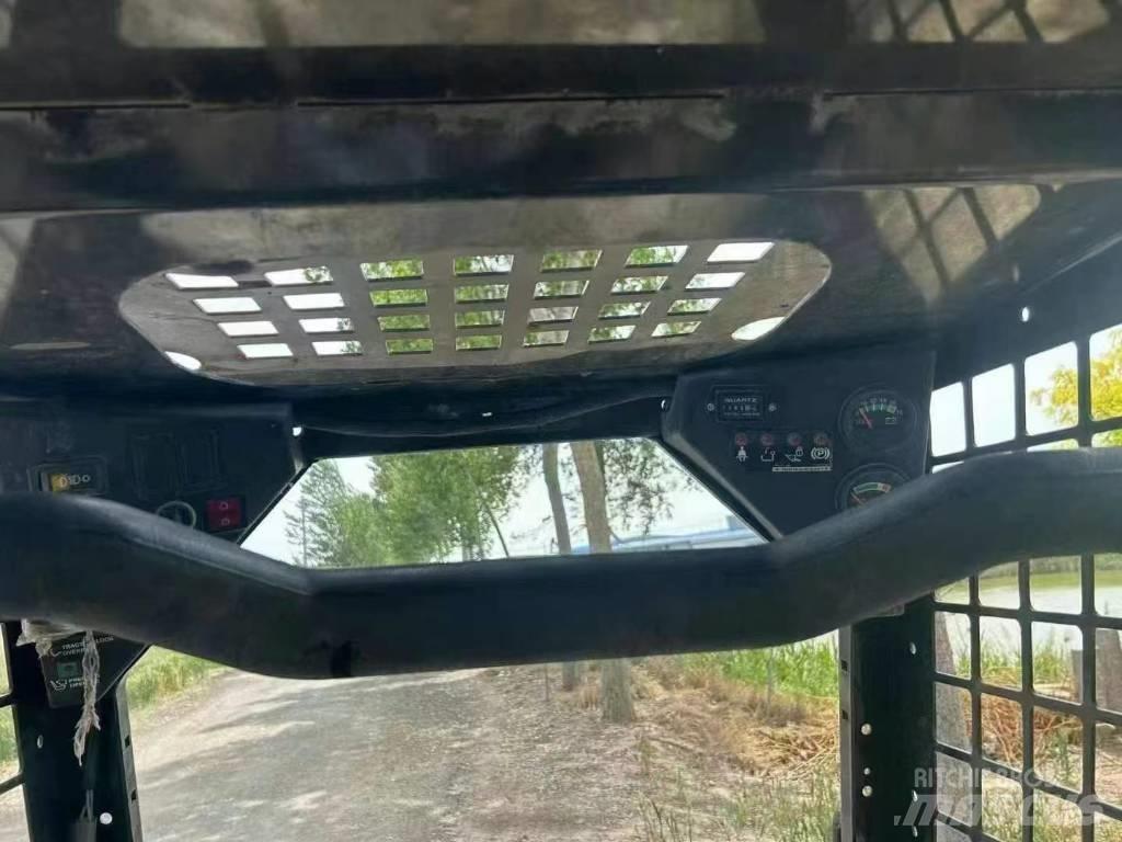Bobcat S 70 Міні-навантажувачі