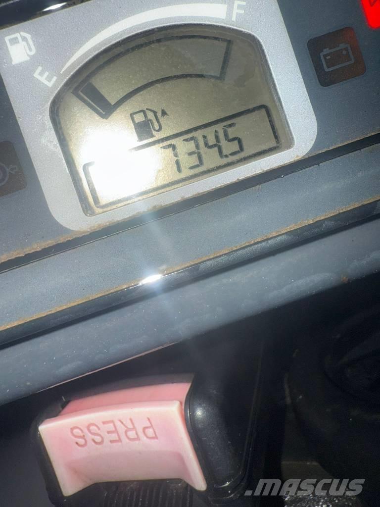 Hitachi ZX 19 U-6 Міні-екскаватори < 7т