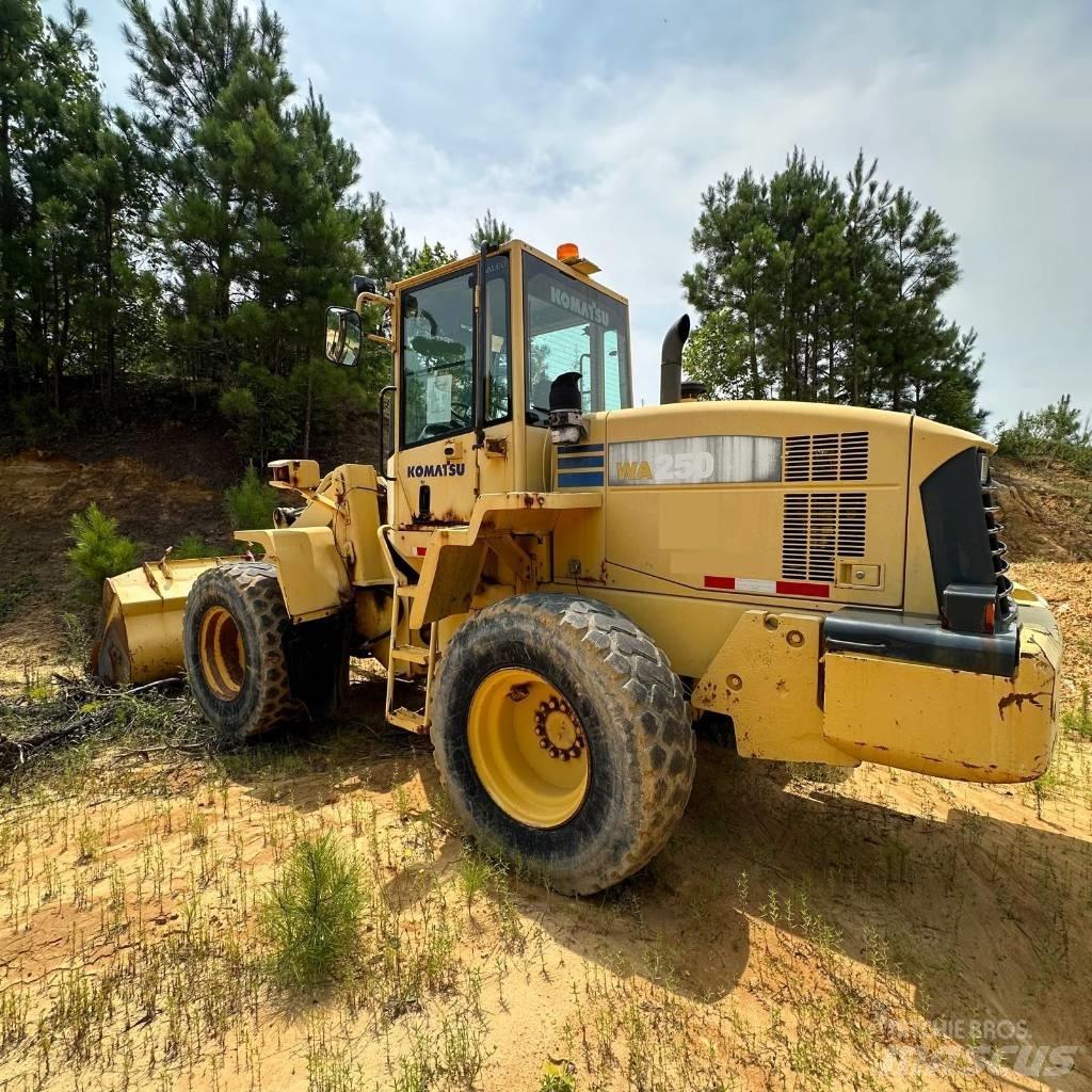 Komatsu WA 250 L-5 Фронтальні навантажувачі