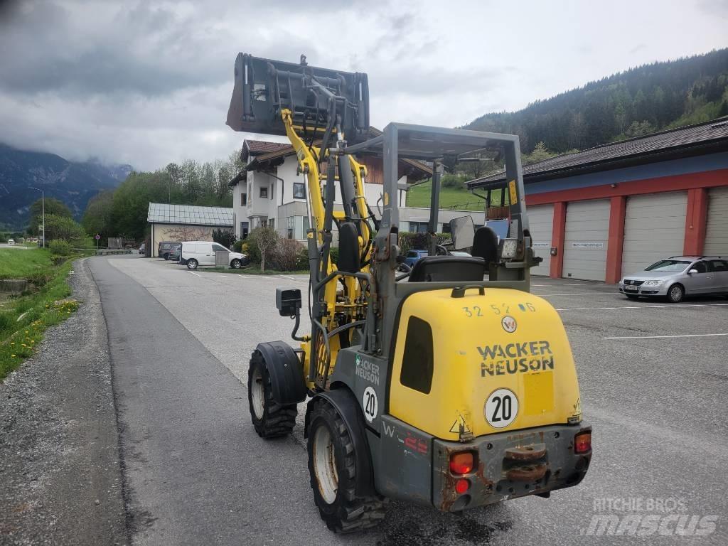 Wacker Neuson Wl25 Фронтальні навантажувачі