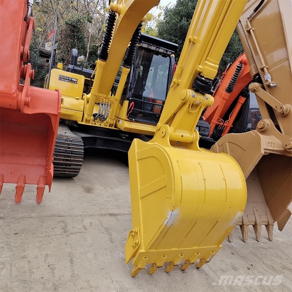Komatsu PC 130 Гусеничні екскаватори