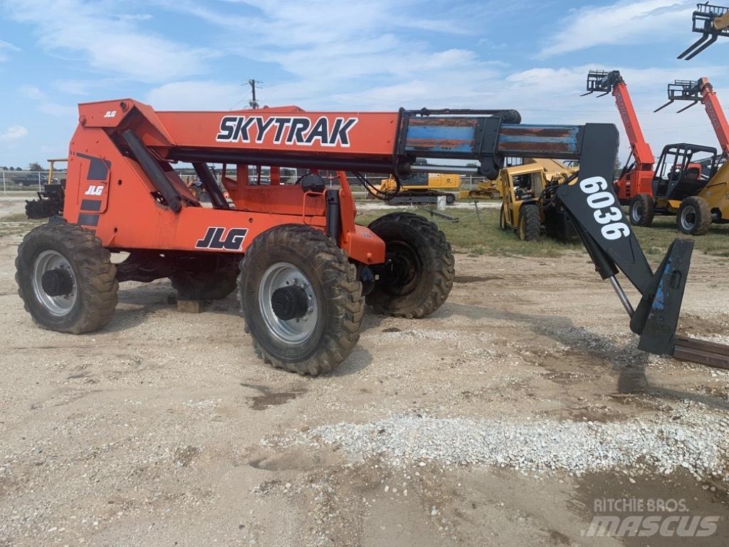 SkyTrak 6036 Телескопічні навантажувачі