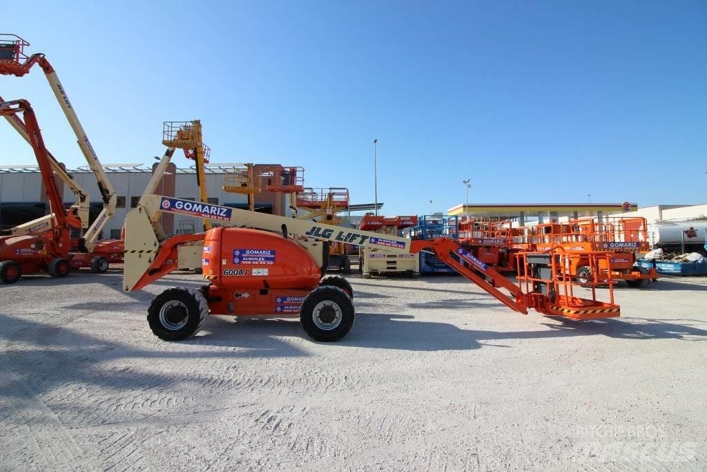 JLG 600 AJ Колінчаті підйомники