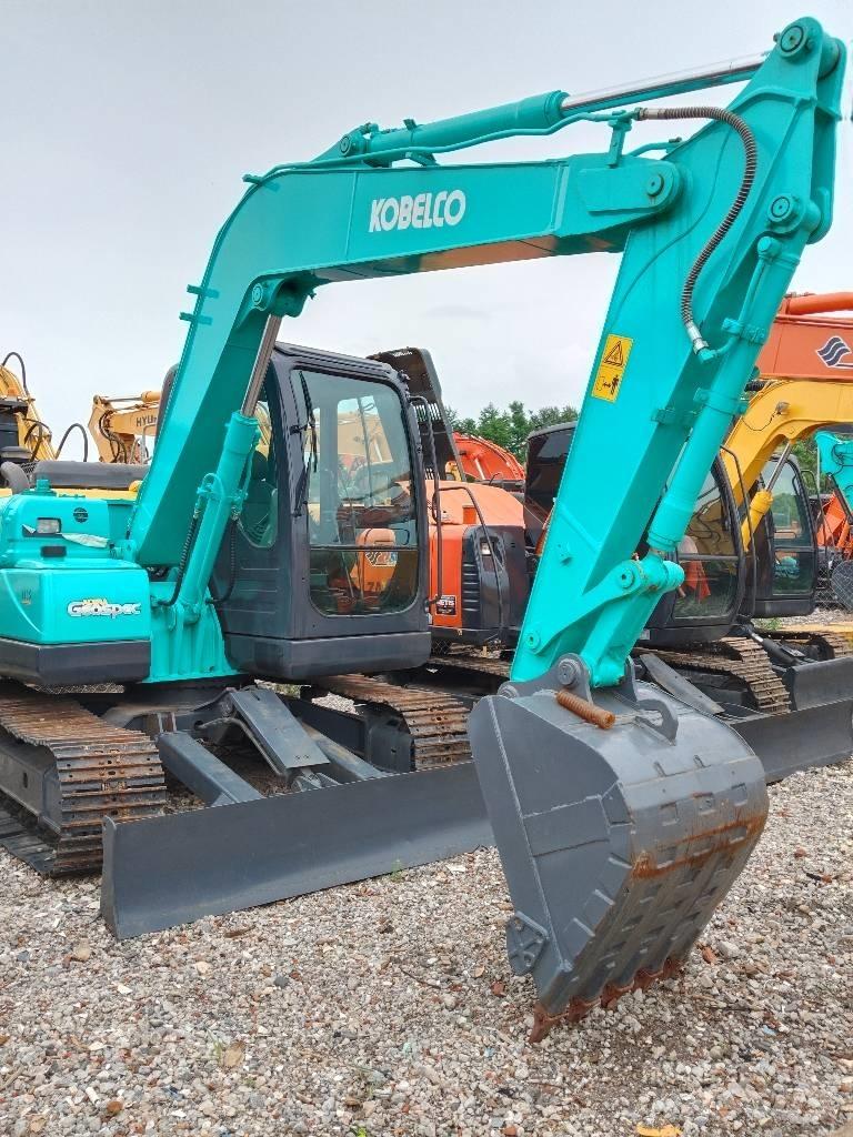 Kobelco SK 75 Гусеничні екскаватори