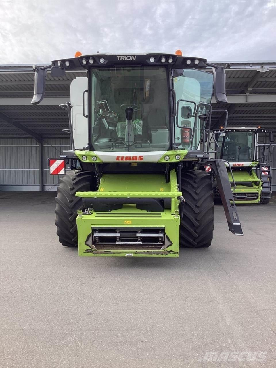 CLAAS Trion 520 Зернозбиральні комбайни