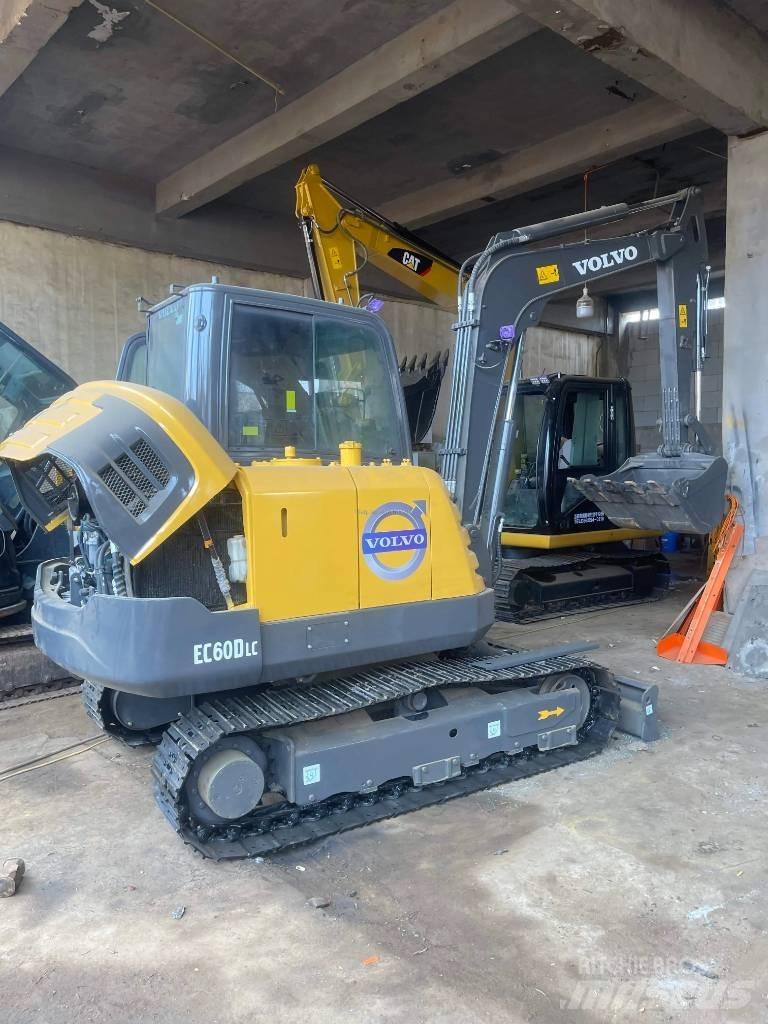 Volvo EC60D Гусеничні екскаватори