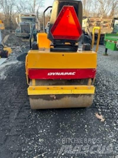Dynapac CC 102 Котки тротуарні
