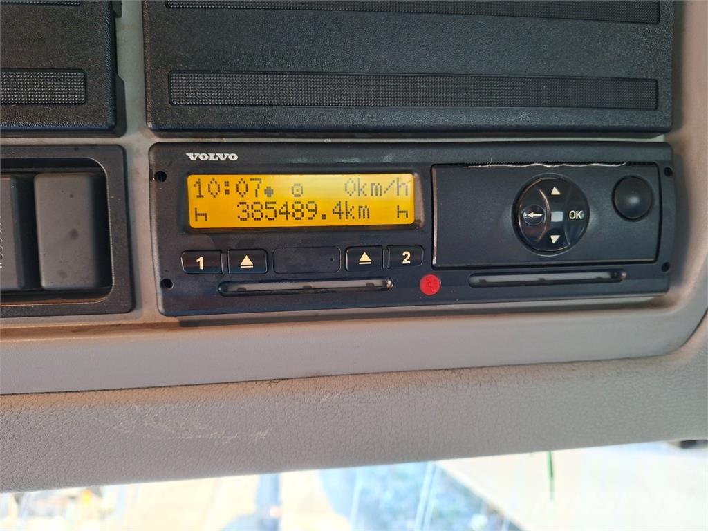 Volvo FE 320 Шасі з кабіною