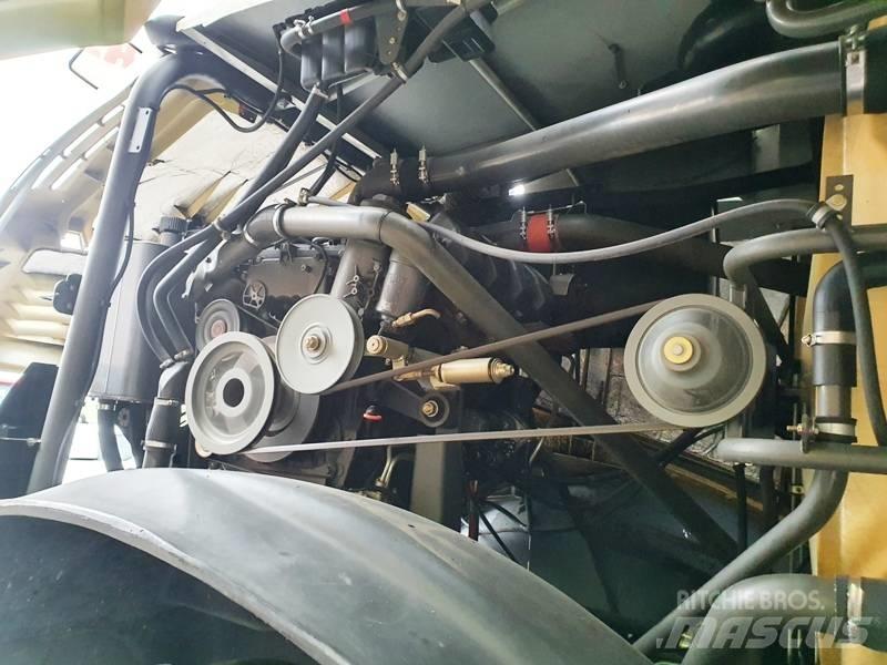 CLAAS Jaguar 940 Кормозбиральні комбайни