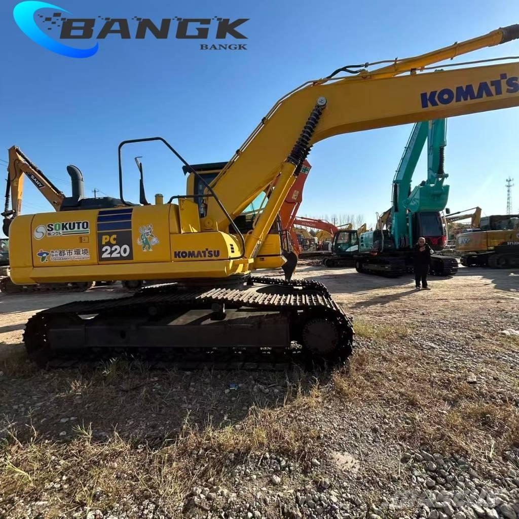 Komatsu pc220 Гусеничні екскаватори