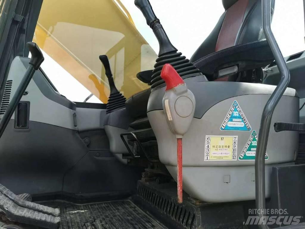 Komatsu PC 200 Гусеничні екскаватори
