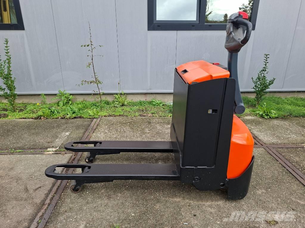 BT LWE 160 Штабелери