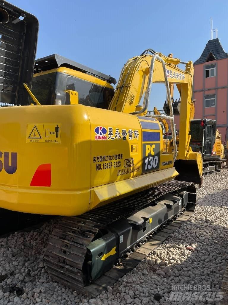 Komatsu 130-7 Гусеничні екскаватори