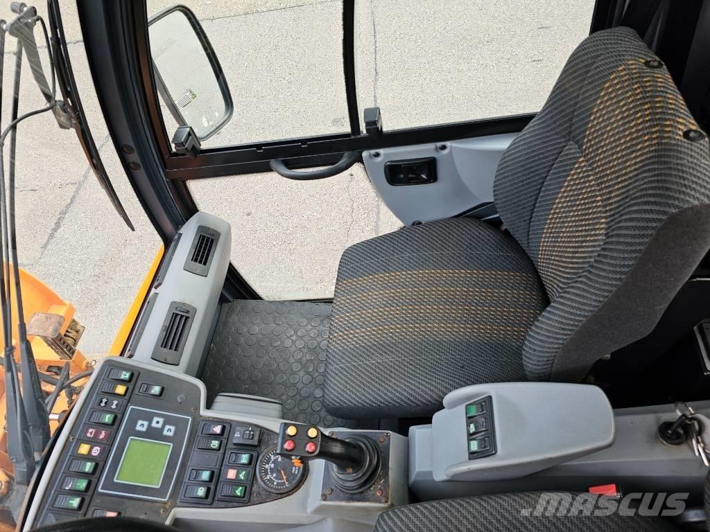 Multicar Tremo X56 Різцетримачі для комунальних служб