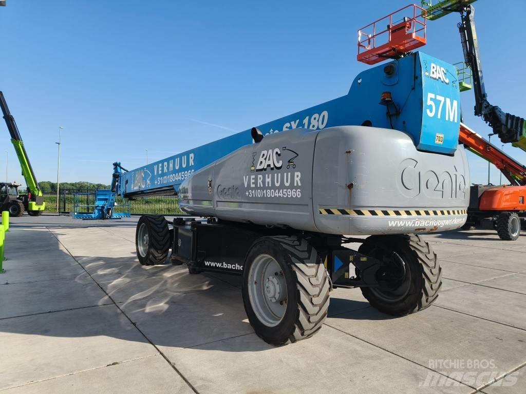 Genie SX 180 Телескопічні підйомники