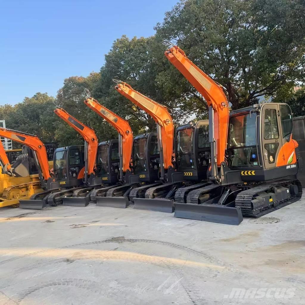 Doosan DX 60 Гусеничні екскаватори