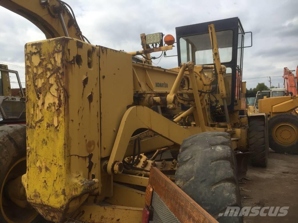 Komatsu GD 623 A Грейдери