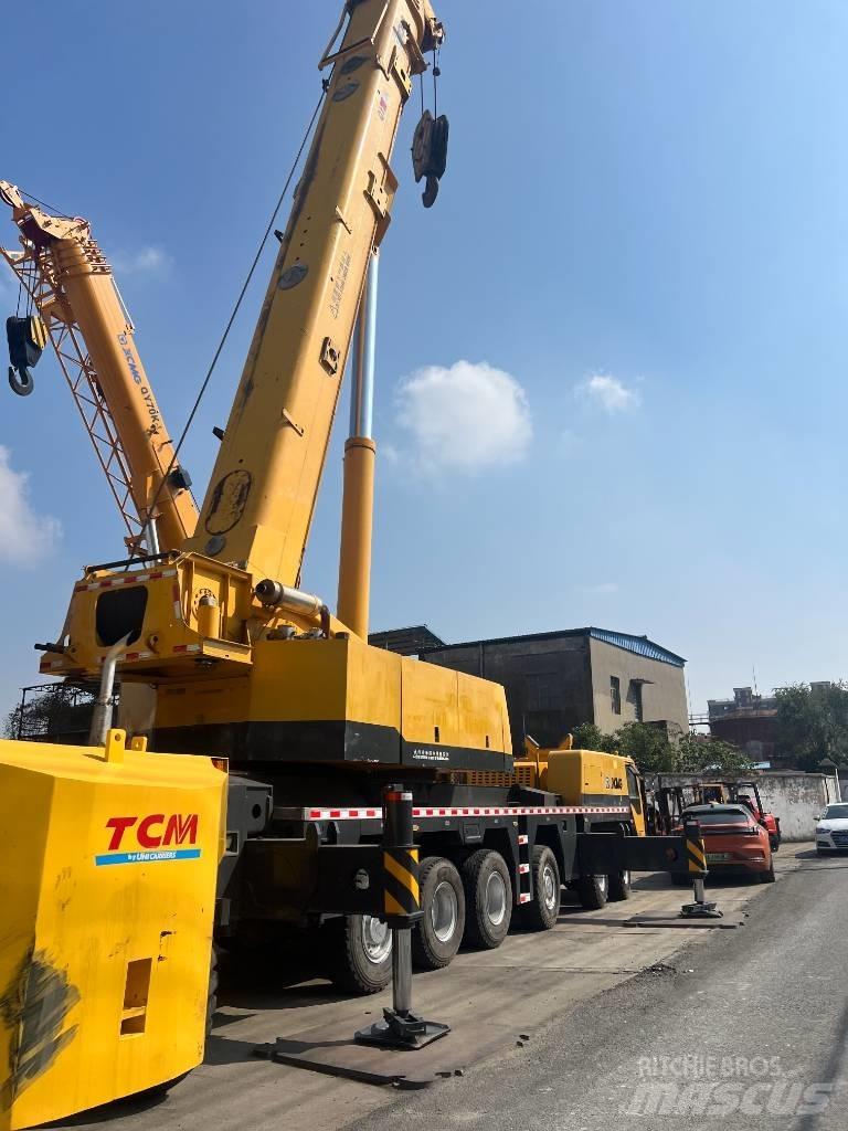 TCM FD250 Телескопічні навантажувачі