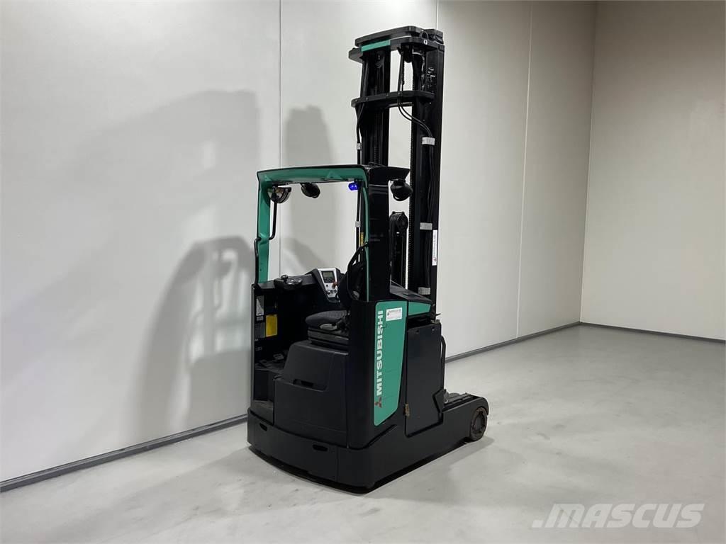 Mitsubishi RB16NH Річ-трак із високим підйомом