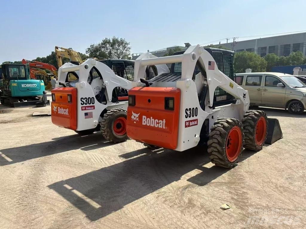 Bobcat S300 Міні-навантажувачі