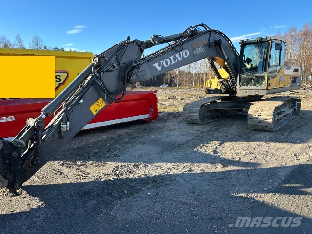 Volvo EC 220 DL Гусеничні екскаватори