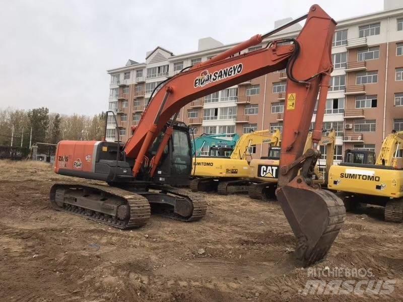 Hitachi zx210 Гусеничні екскаватори
