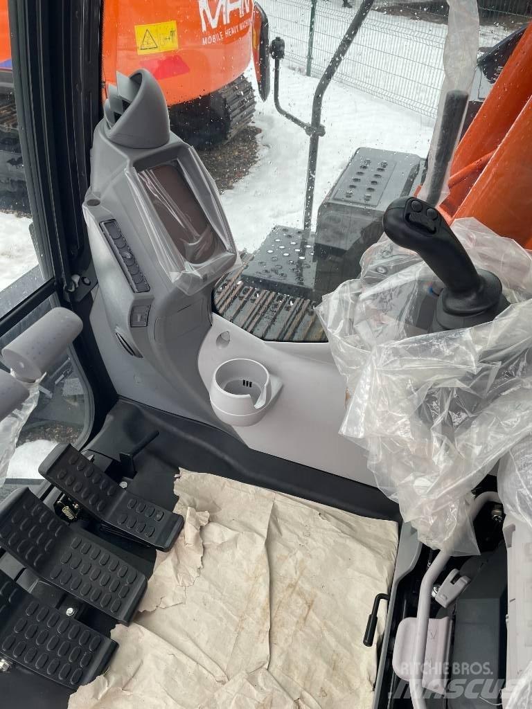 Hitachi ZX 130-6 Гусеничні екскаватори
