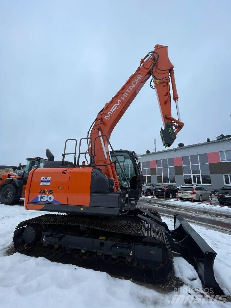 Hitachi ZX 130-6 Гусеничні екскаватори