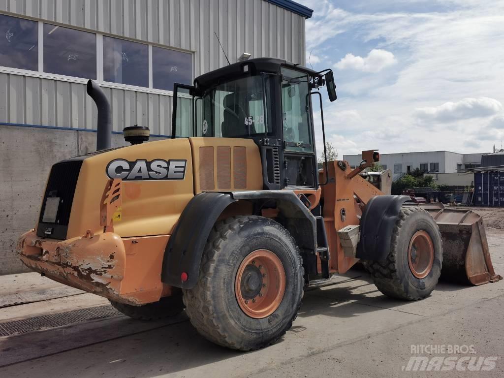 CASE 721F Z-Bar Фронтальні навантажувачі