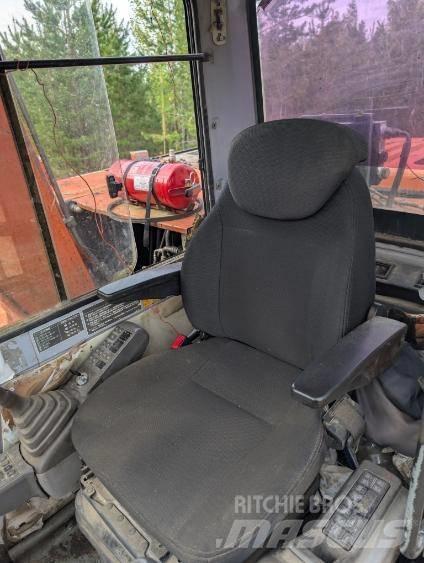 Hitachi EX100M-2 Гусеничні екскаватори