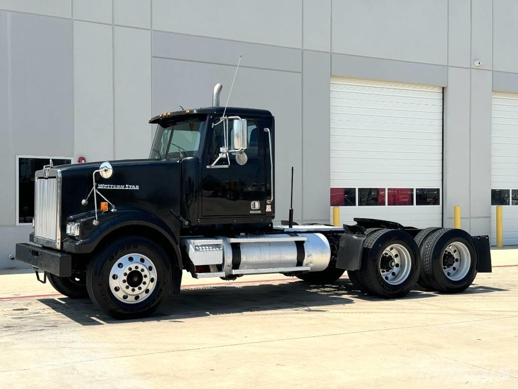 Western Star 4900 Тягачі