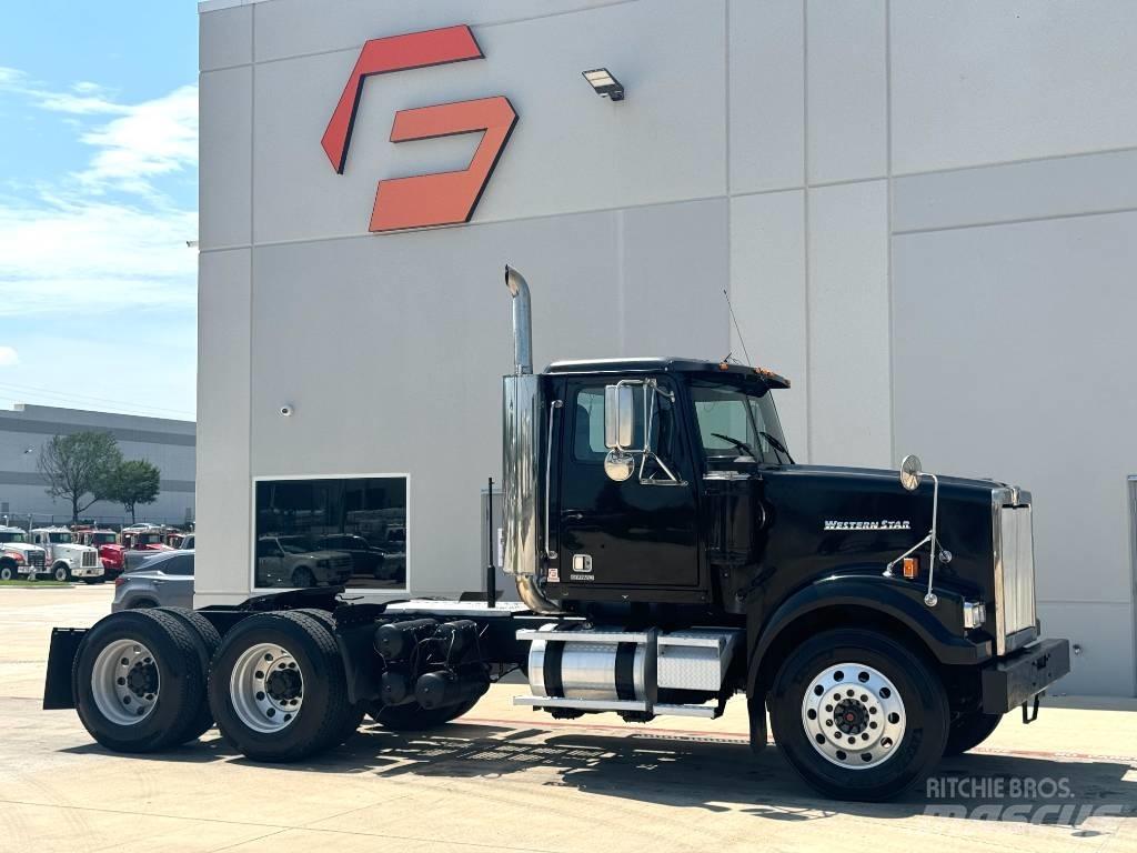 Western Star 4900 Тягачі