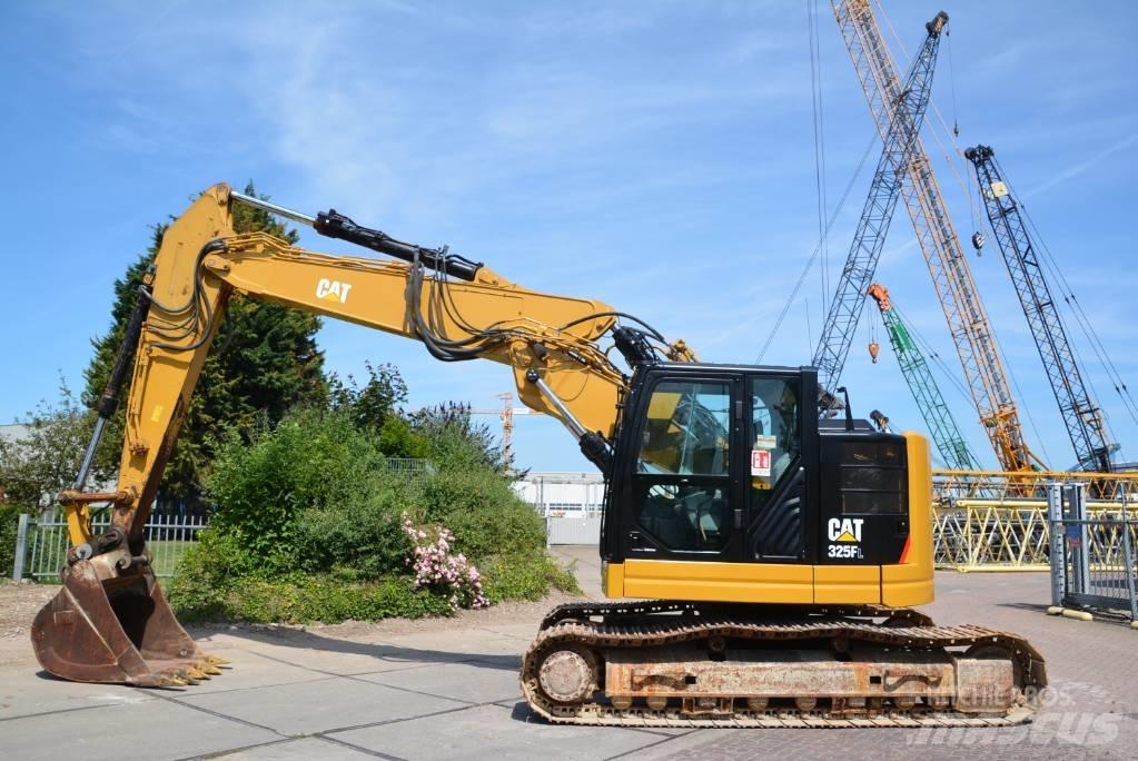 CAT 325 FL CR Гусеничні екскаватори
