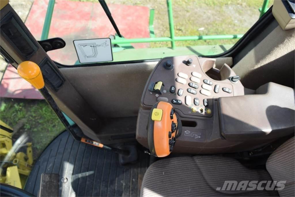 John Deere 7400 Кормозбиральні комбайни