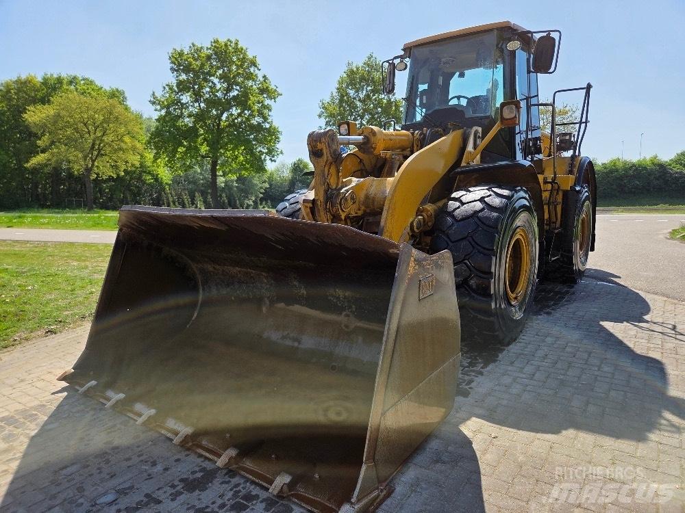 CAT 962H Фронтальні навантажувачі