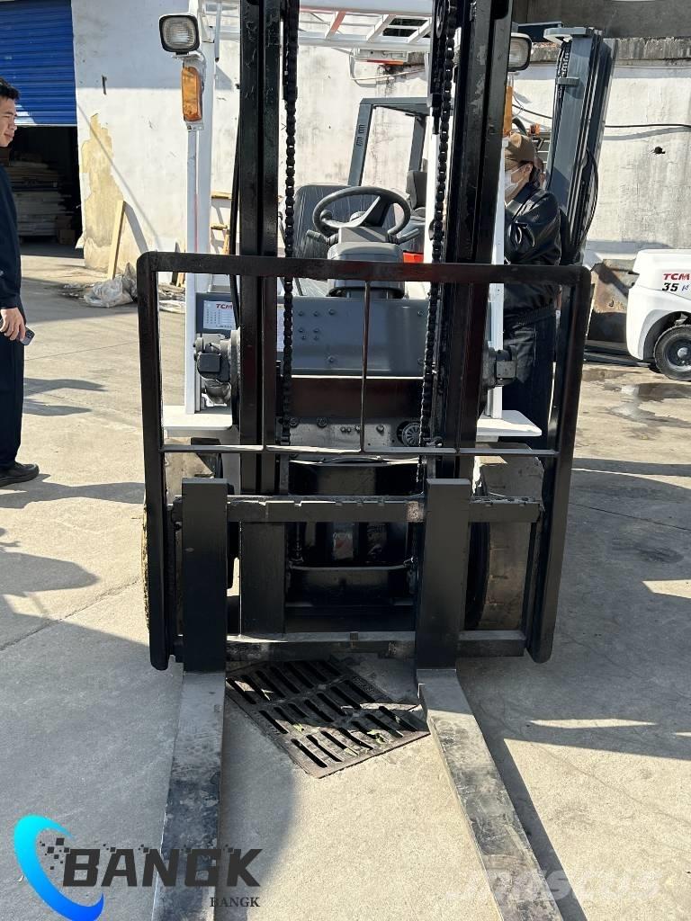 TCM FD30T3C Дизельні навантажувачі