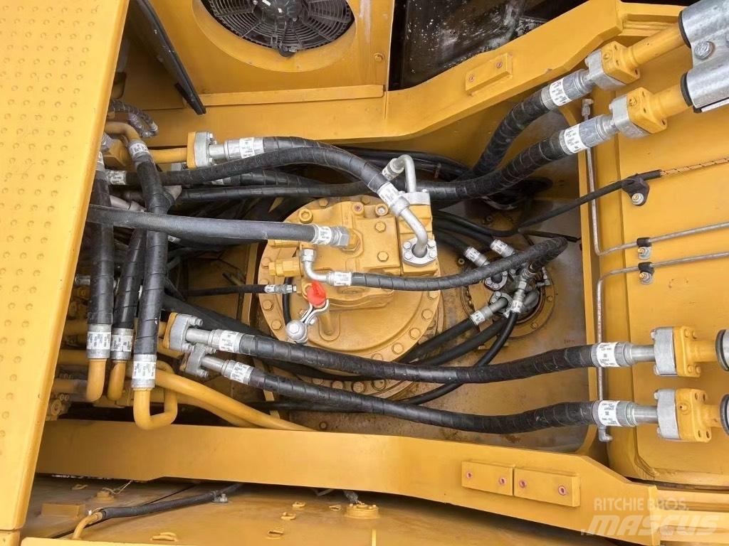 CAT 340 Гусеничні екскаватори