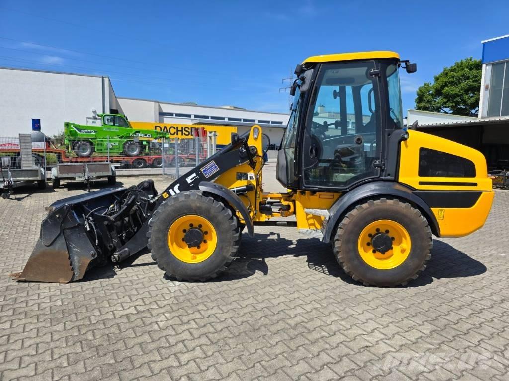 JCB 409SV Фронтальні навантажувачі