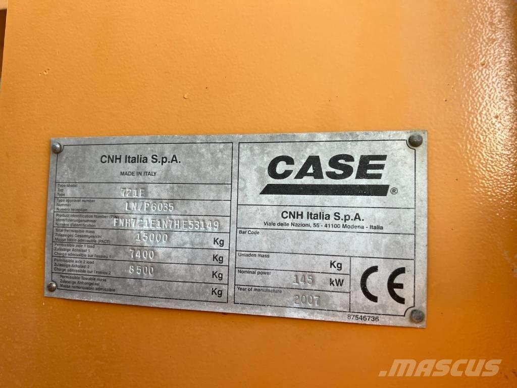 CASE 721E Фронтальні навантажувачі