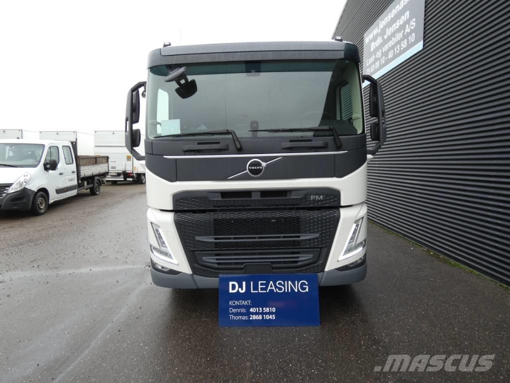 Volvo FM 330 Шасі з кабіною