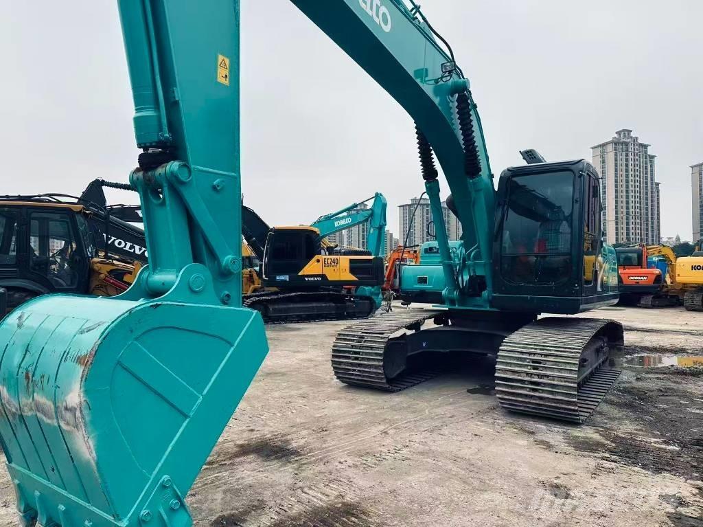 Kobelco SK 200 Гусеничні екскаватори
