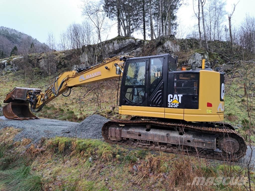 CAT 325 FL CR Гусеничні екскаватори