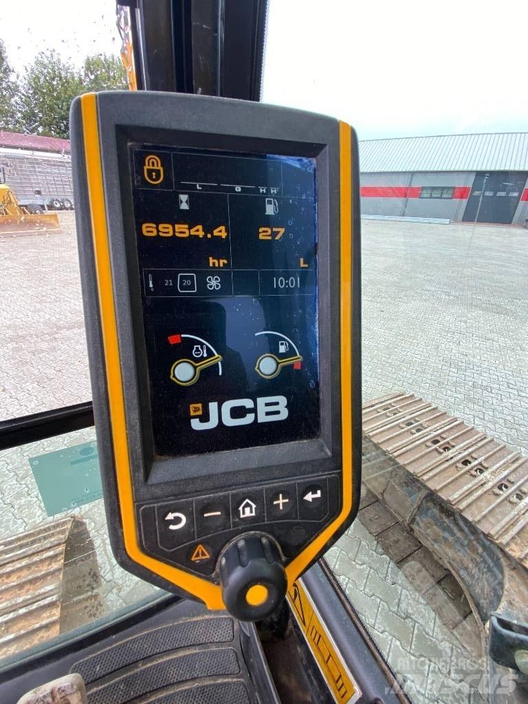 JCB JS 220 LC Гусеничні екскаватори
