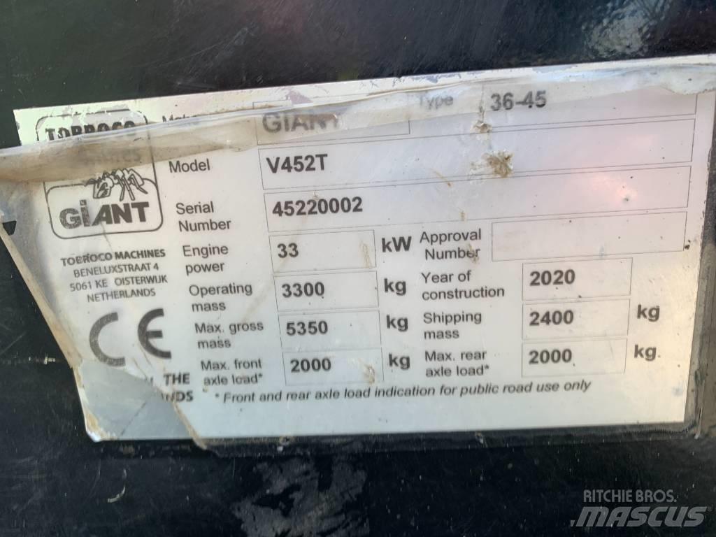 GiANT V 452 T Багатофункціональне обладнання для вантажних і землекопальних робіт