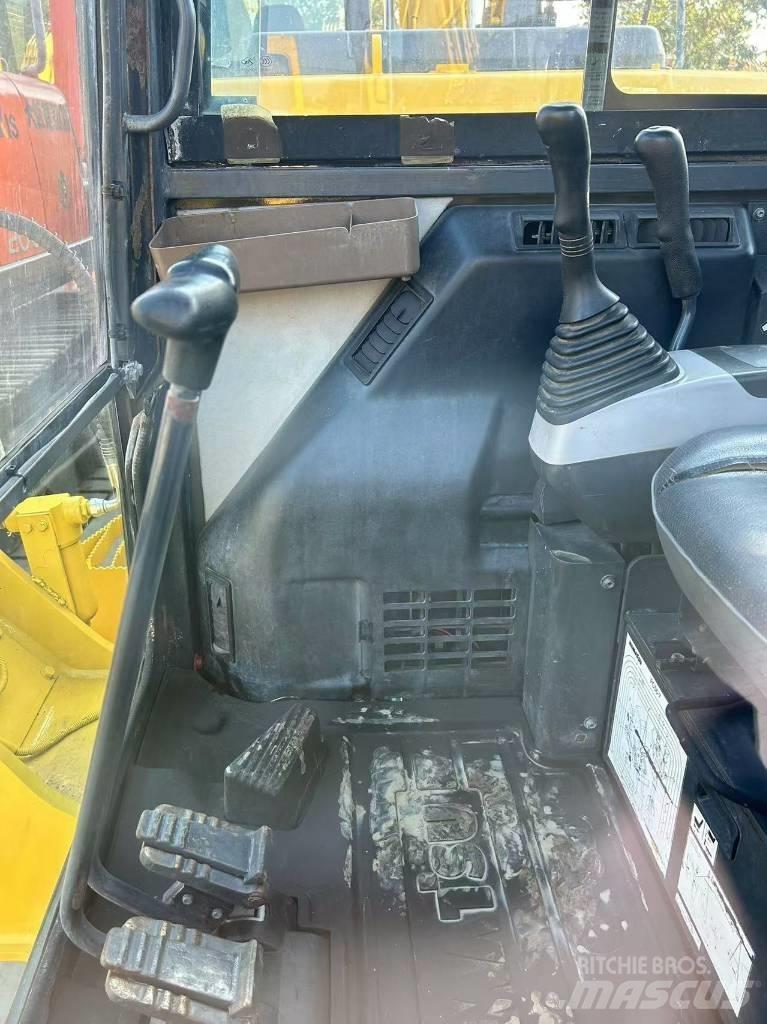 Komatsu PC 56 Гусеничні екскаватори