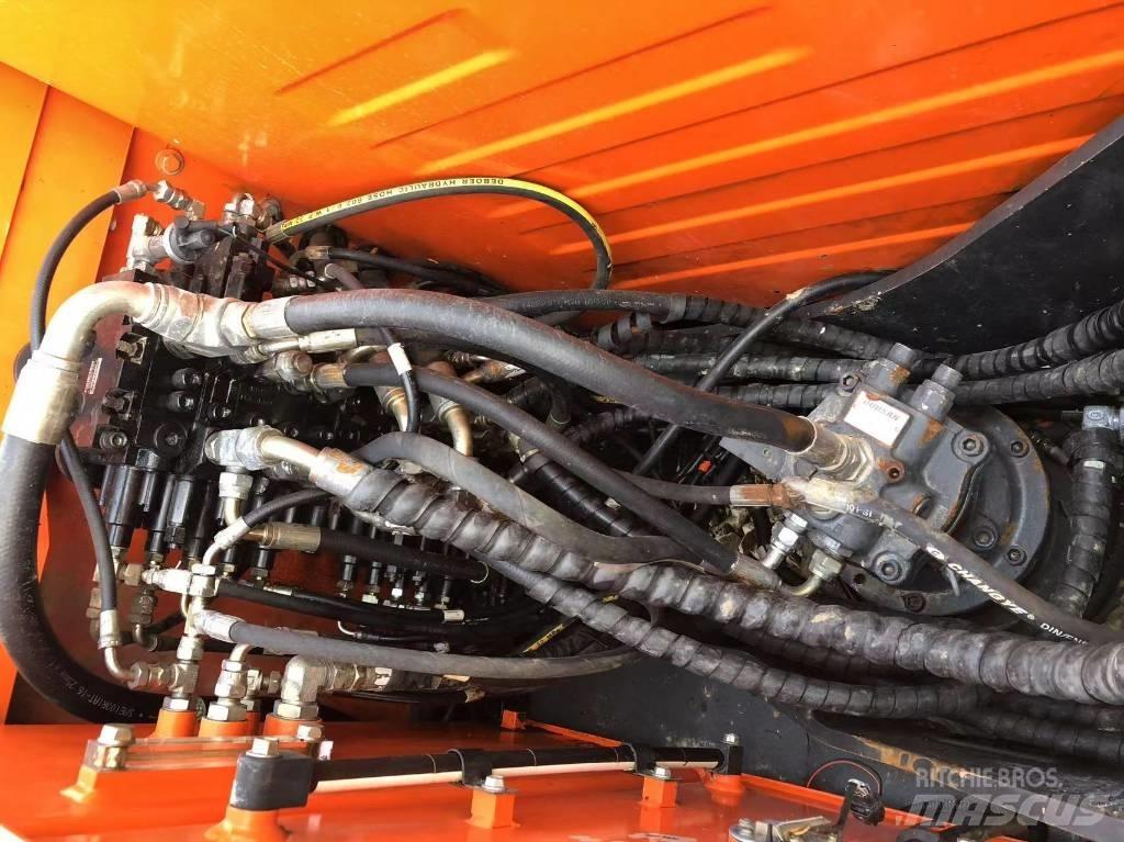 Doosan 75-9c Гусеничні екскаватори