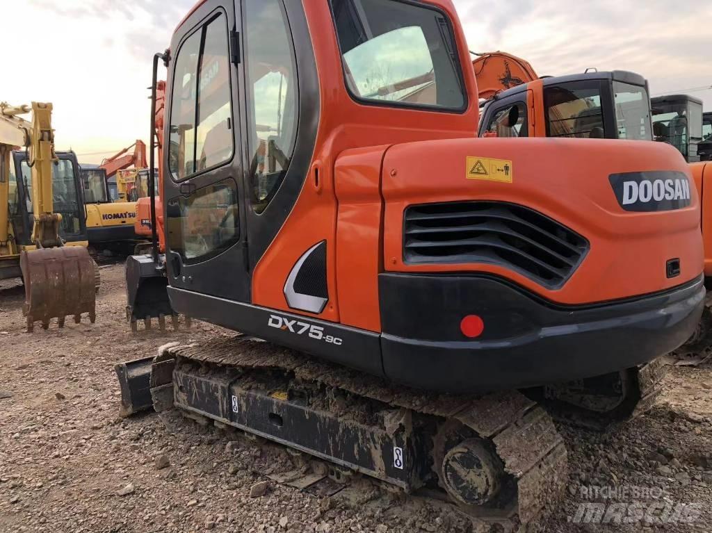 Doosan 75-9c Гусеничні екскаватори